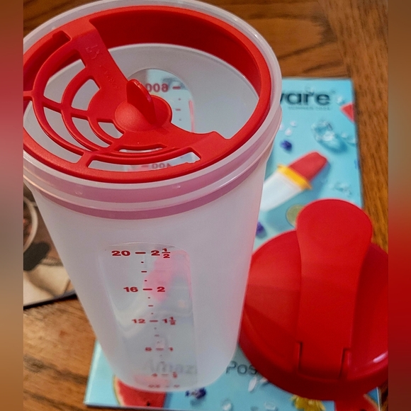 Tupperware | Kitchen | Nwt Tupperware Quick Shake Container | Poshmark